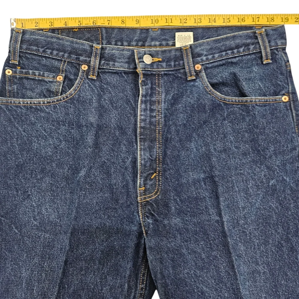 Vintage Levi's 505 Jeans Men's Size 38 x 30 Y2K Straight Leg Regular Fit